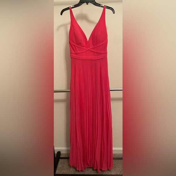 Laundry by Shelli Segal Hudson Gown
$325 original retail - Picture 2 of 5